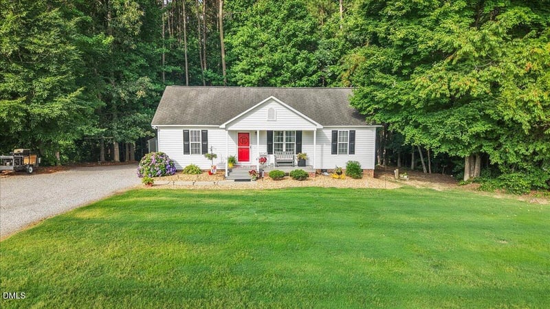 618 Lockwood Dr, Clayton, NC 27527