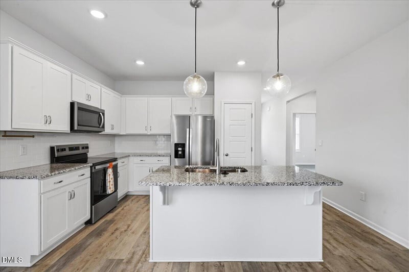 619 Sturgeon St, Smithfield, NC 27577