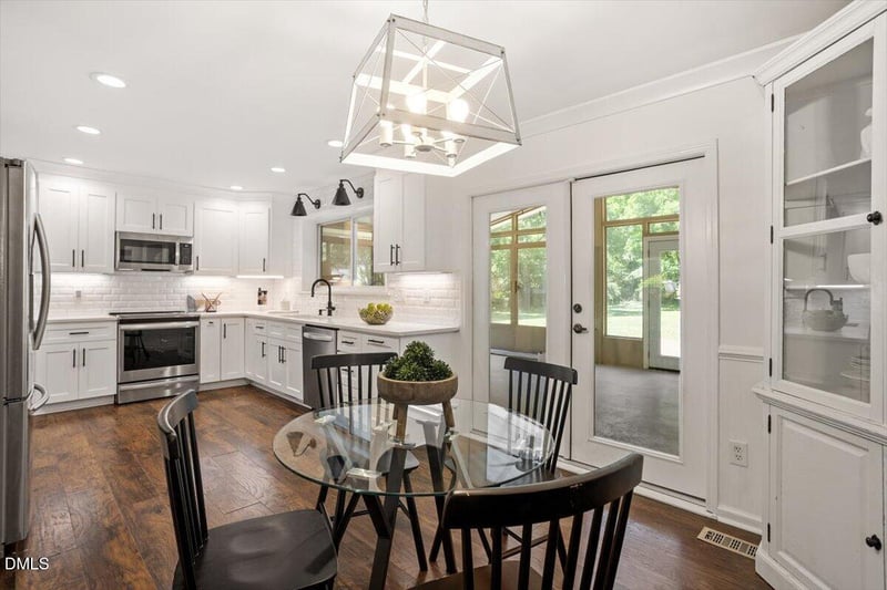 6204 Johnsdale Rd, Raleigh, NC 27615