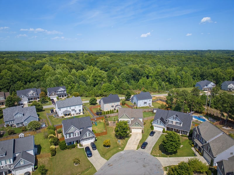 6209 Hirondelle Ct, Holly Springs, NC 27540