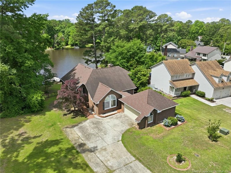 621 Georgetown Cir, Fayetteville, NC 28314
