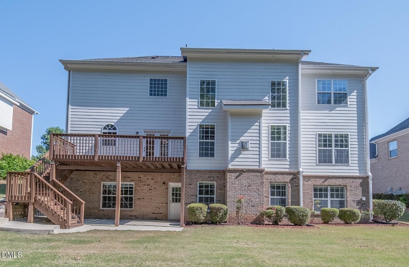 621 Halcyon Meadow Dr, Cary, NC 27519