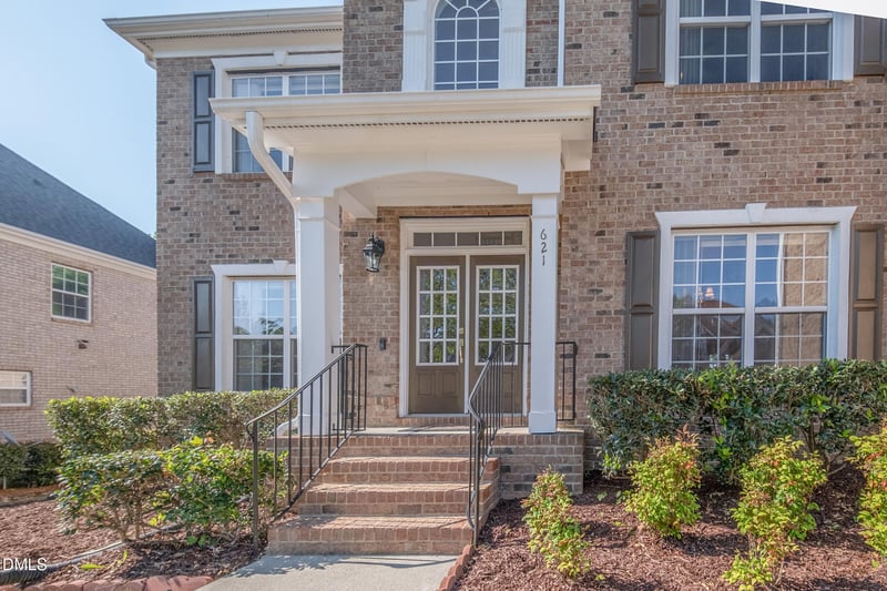 621 Halcyon Meadow Dr, Cary, NC 27519