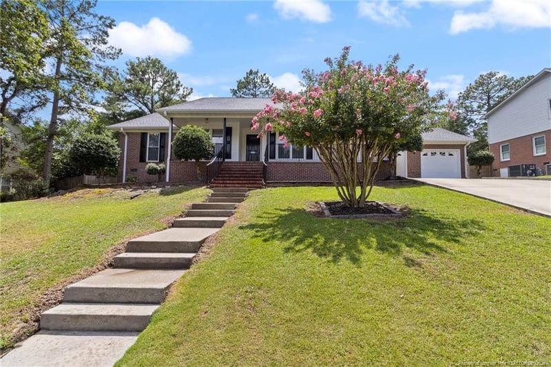 6213 Burnside Pl, Fayetteville, NC 28311