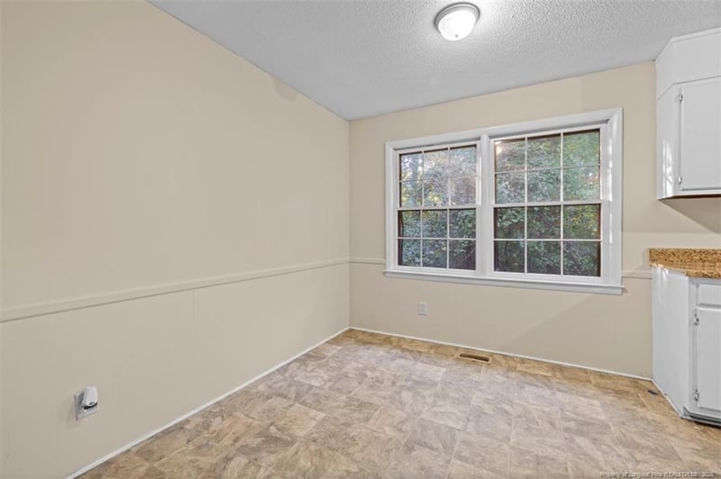6213 Sabine Dr, Fayetteville, NC 28303