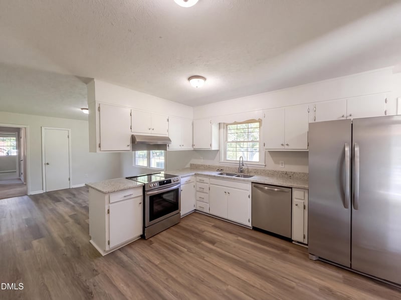 6216 Tiree Dr, Fayetteville, NC 28304