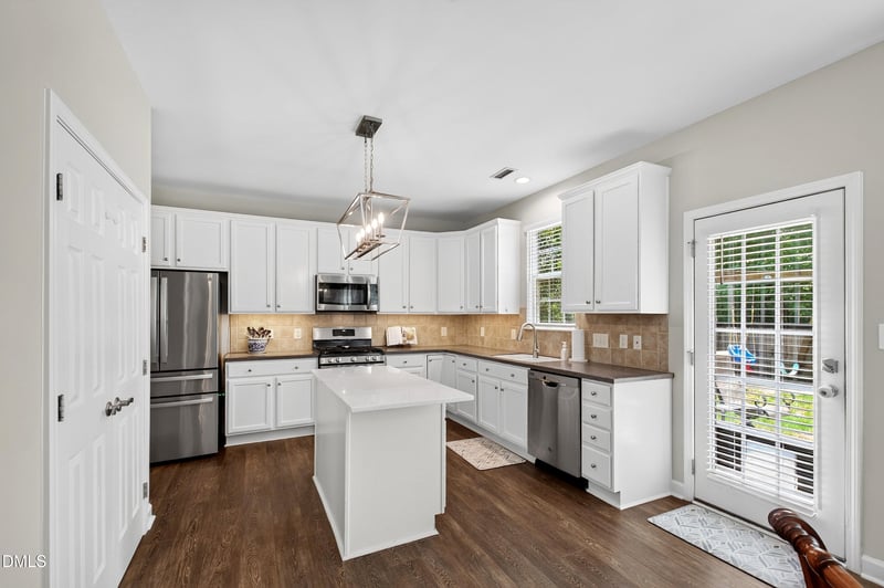 6220 Amber Bluffs Crescent, Raleigh, NC 27616