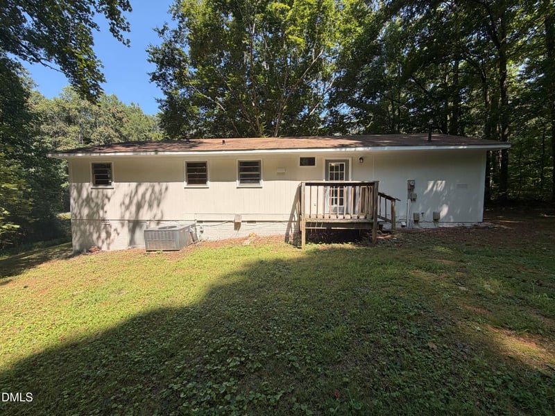 6220 Paylor St, Mebane, NC 27302
