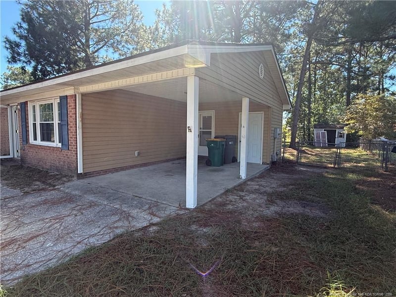 6221 Bretton Woods Dr, Hope Mills, NC 28348