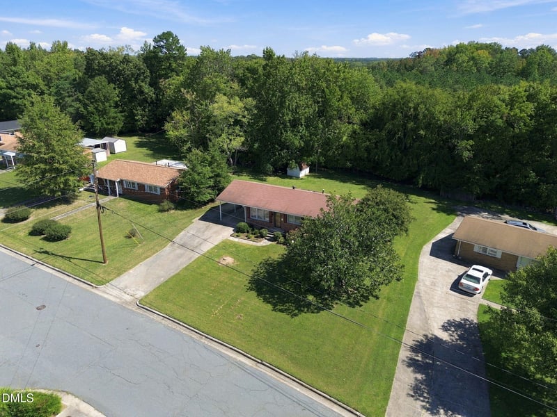 625 Holly St, Burlington, NC 27217