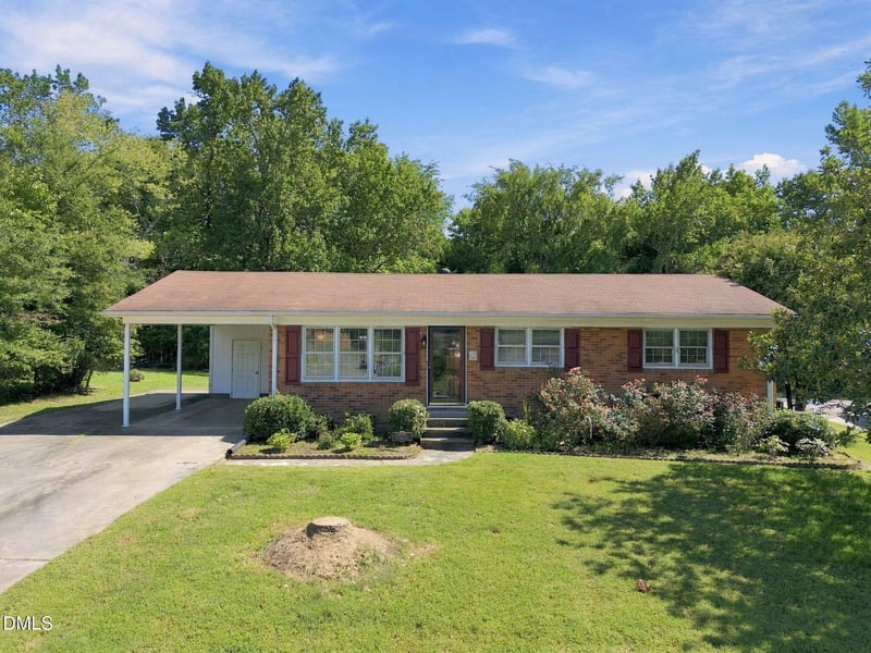 625 Holly St, Burlington, NC 27217