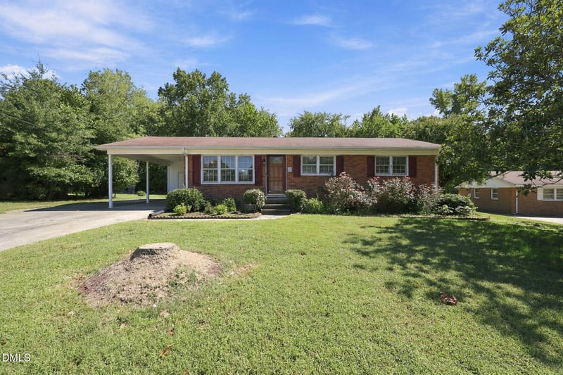 625 Holly St, Burlington, NC 27217