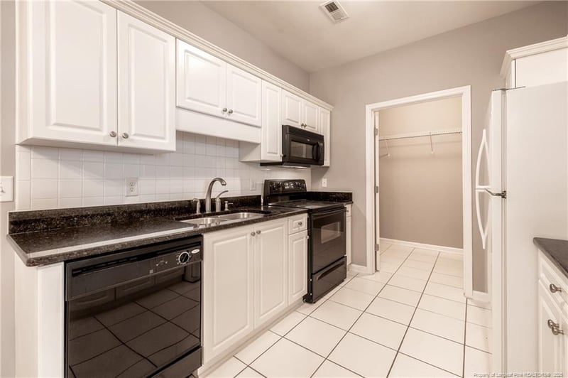 625 Marshtree Ln #304, Fayetteville, NC 28314