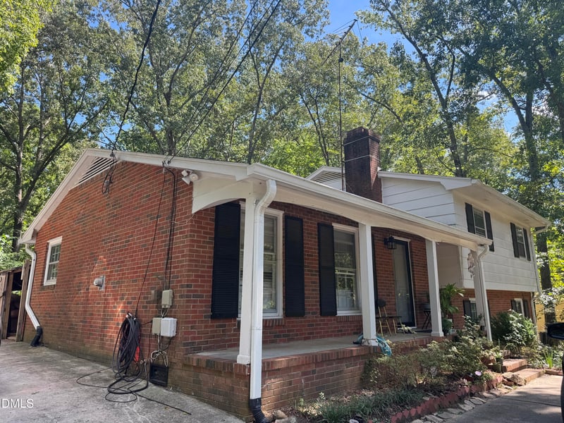 625 Tinkerbell Rd, Chapel Hill, NC 27517