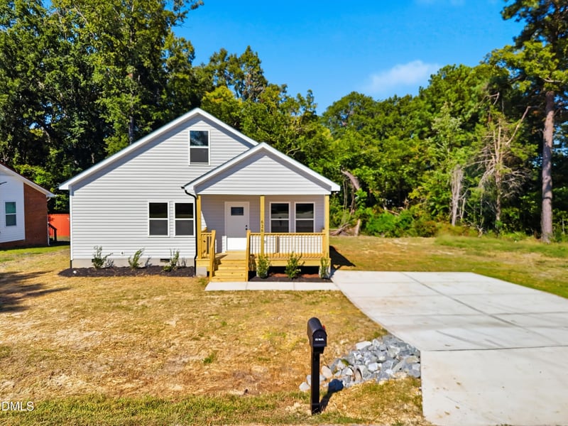 626 Lane St, Burlington, NC 27217