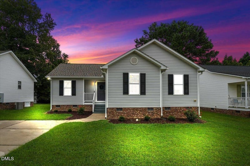 629 Avondale Dr, Clayton, NC 27520