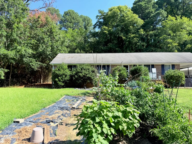 629 Nc 54, Durham, NC 27713