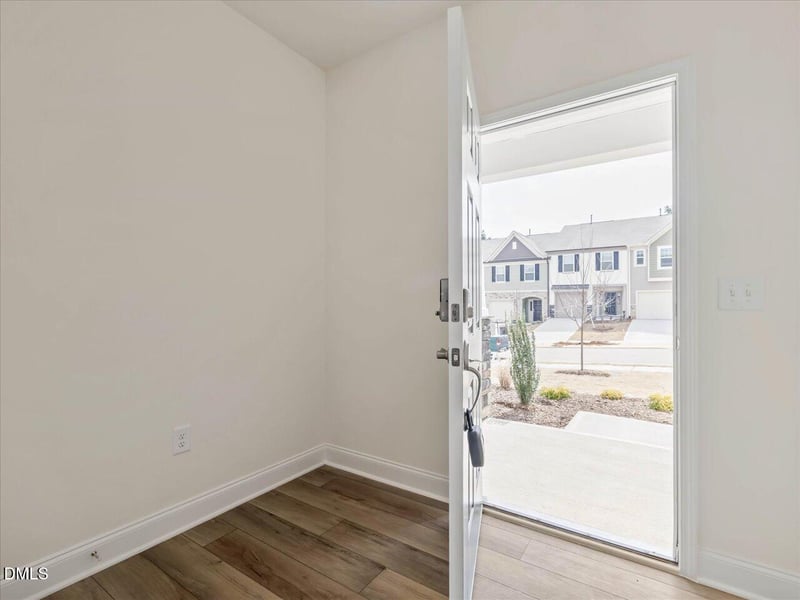 629 Sefton Park Dr, Zebulon, NC 27597