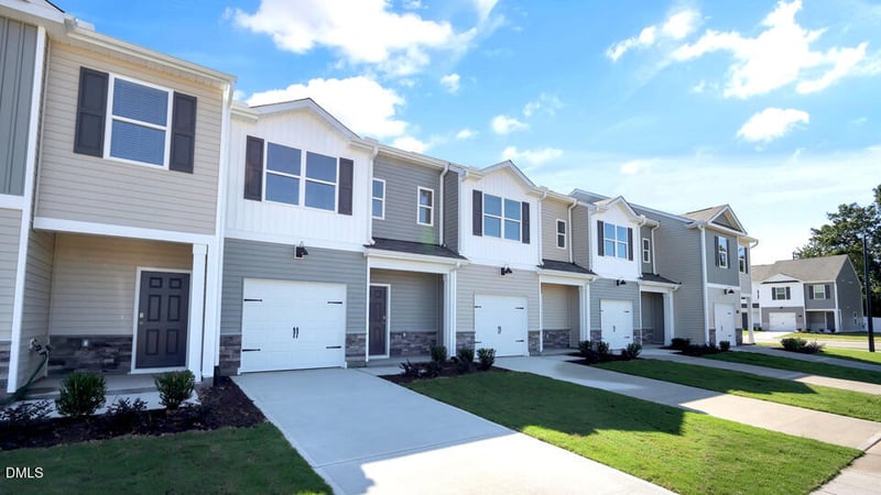 63 Bee Garden Ct, Angier, NC 27501