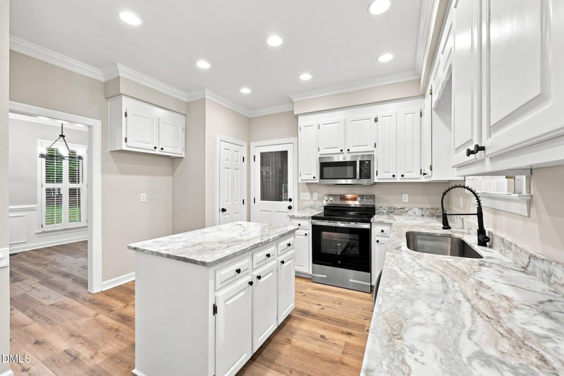 6324 Hampton Ridge Rd, Raleigh, NC 27603