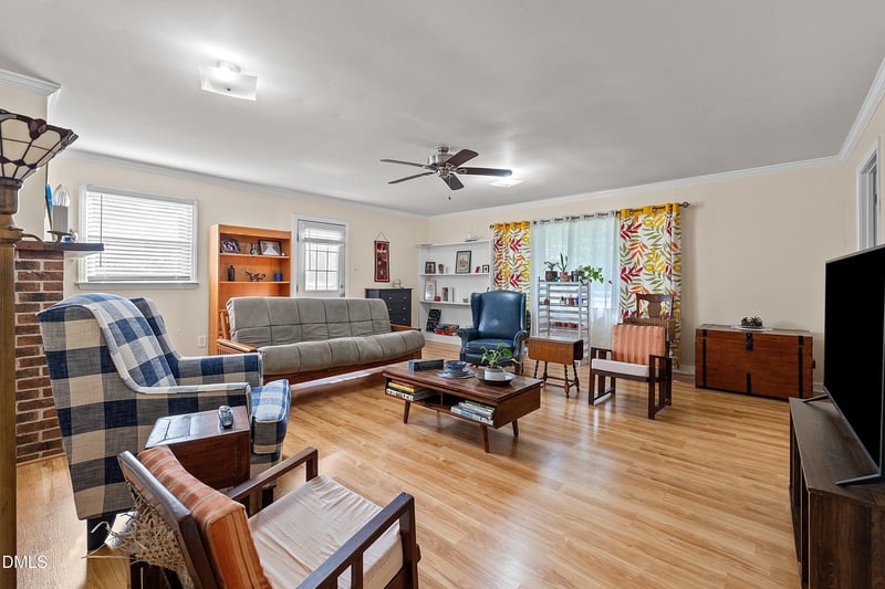 6324 Tryon Rd, Cary, NC 27518