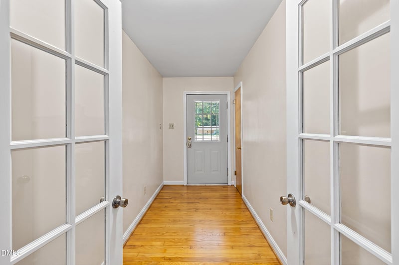 6324 Tryon Rd, Cary, NC 27518