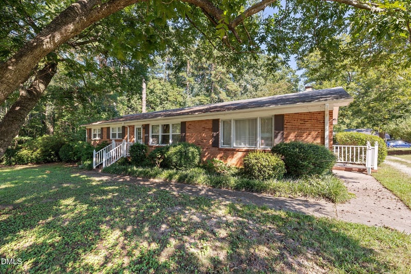6324 Tryon Rd, Cary, NC 27518