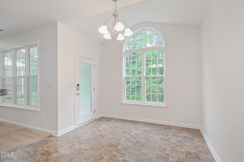 633 Woodson Dr, Clayton, NC 27527