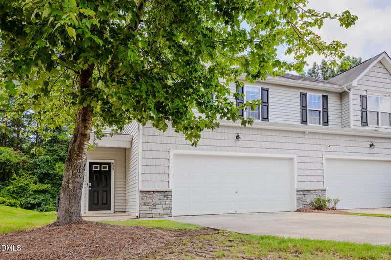 633 Woodson Dr, Clayton, NC 27527