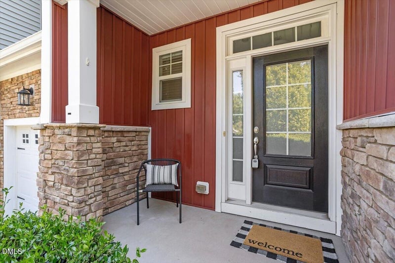 636 Chronicle Dr, Cary, NC 27513