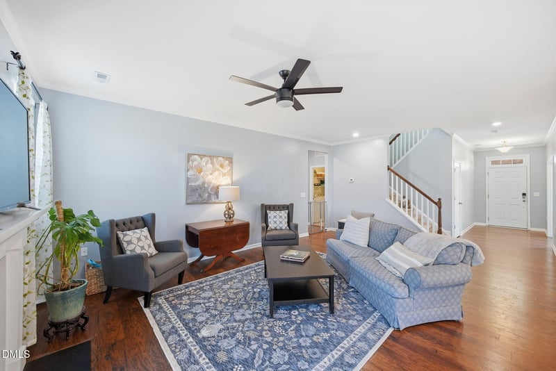 636 Hiddenbrook Dr, Durham, NC 27703