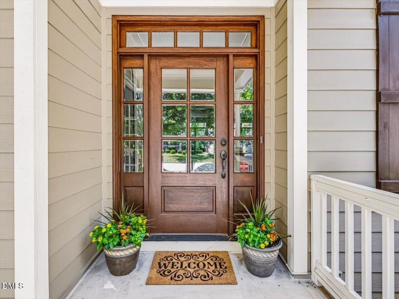 637 Peach Orchard Pl, Cary, NC 27519