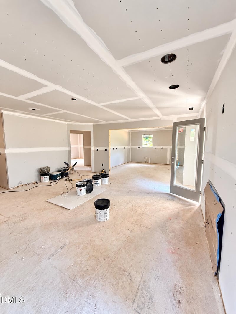 64 Oak Blf Ct, Fuquay Varina, NC 27526