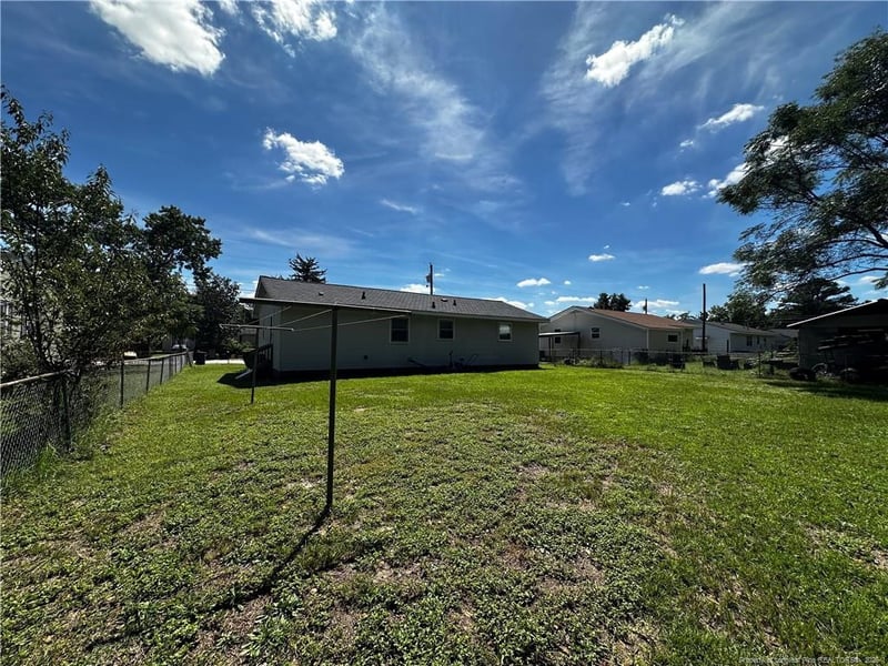 6409 Winthrop Dr, Fayetteville, NC 28311