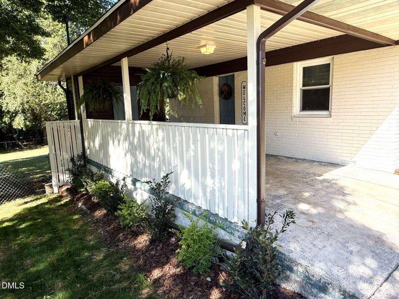 6416 Diamond Dr, Raleigh, NC 27610
