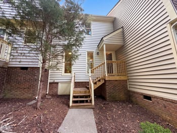 6420 English Oaks Dr, Raleigh, NC 27615