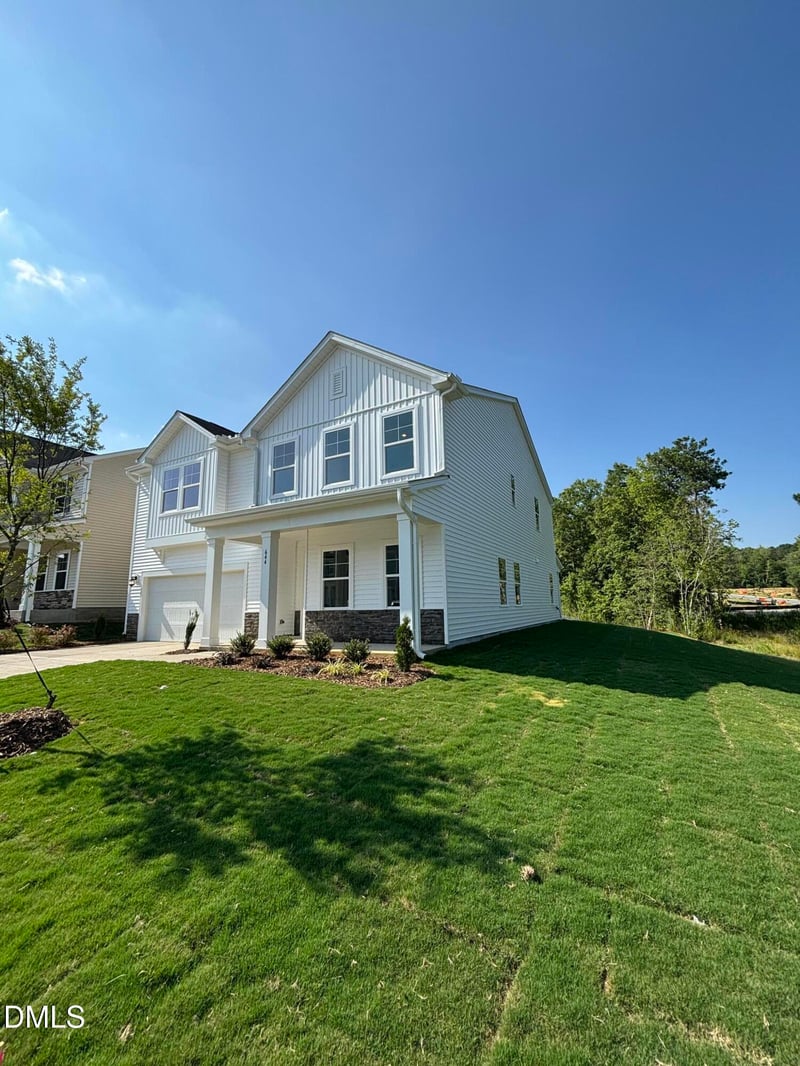 644 Morning Light Dr, Angier, NC 27501