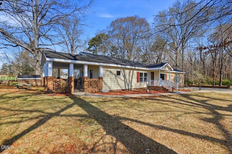 6449 Red Hill Church Rd, Benson, NC 27504