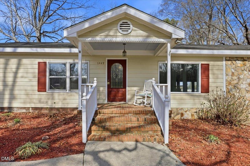 6449 Red Hill Church Rd, Benson, NC 27504
