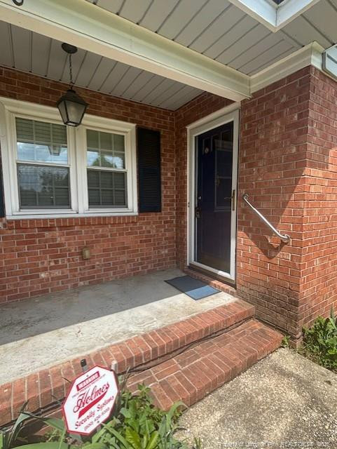 6470 Freeport Rd, Fayetteville, NC 28303