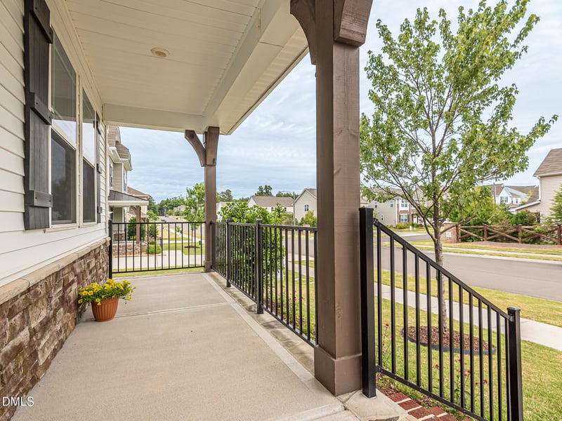 648 Hiddenbrook Dr, Durham, NC 27703