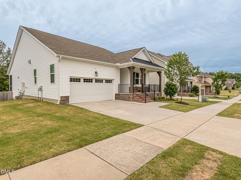 648 Hiddenbrook Dr, Durham, NC 27703