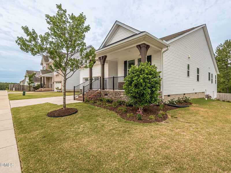 648 Hiddenbrook Dr, Durham, NC 27703