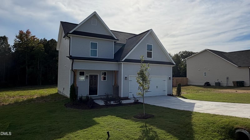 648 Springtooth Dr, Zebulon, NC 27597