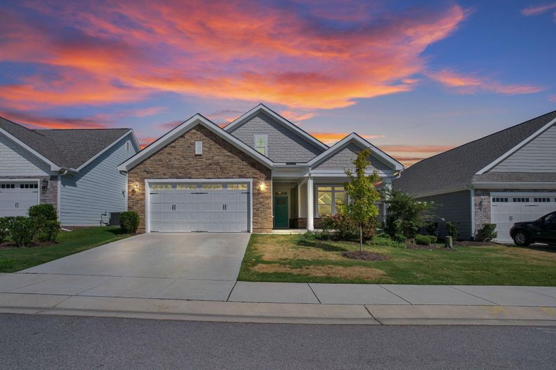 65 Bramble Ln, Clayton, NC 27527