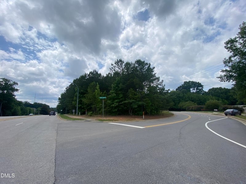 650 Reedy Creek Rd, Cary, NC 27513