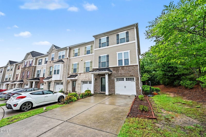 651 Berry Chase Way, Cary, NC 27519