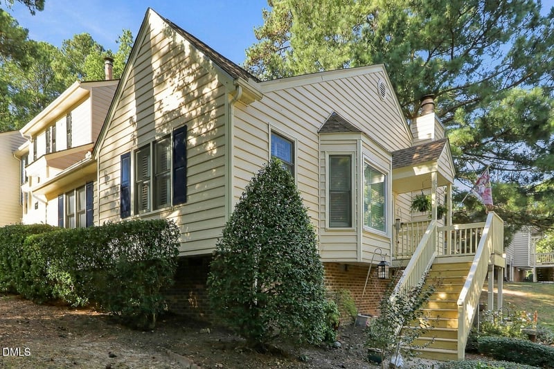 6520 Hearthstone Dr, Raleigh, NC 27615