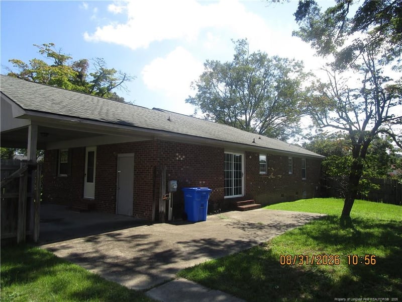 6551 People St, Fayetteville, NC 28304
