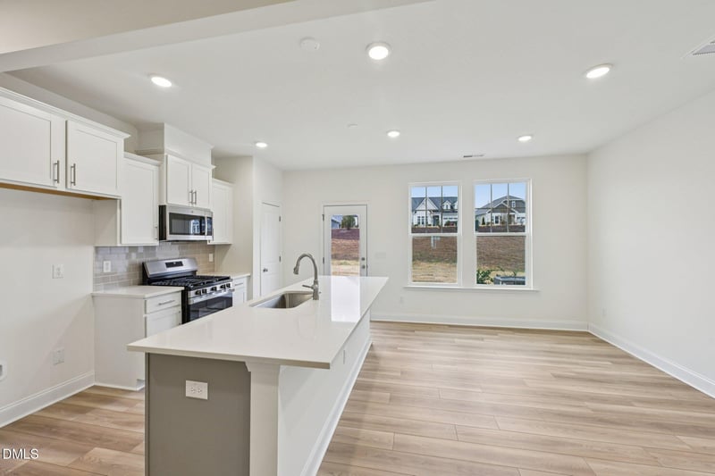 657 Sefton Park Dr, Zebulon, NC 27597
